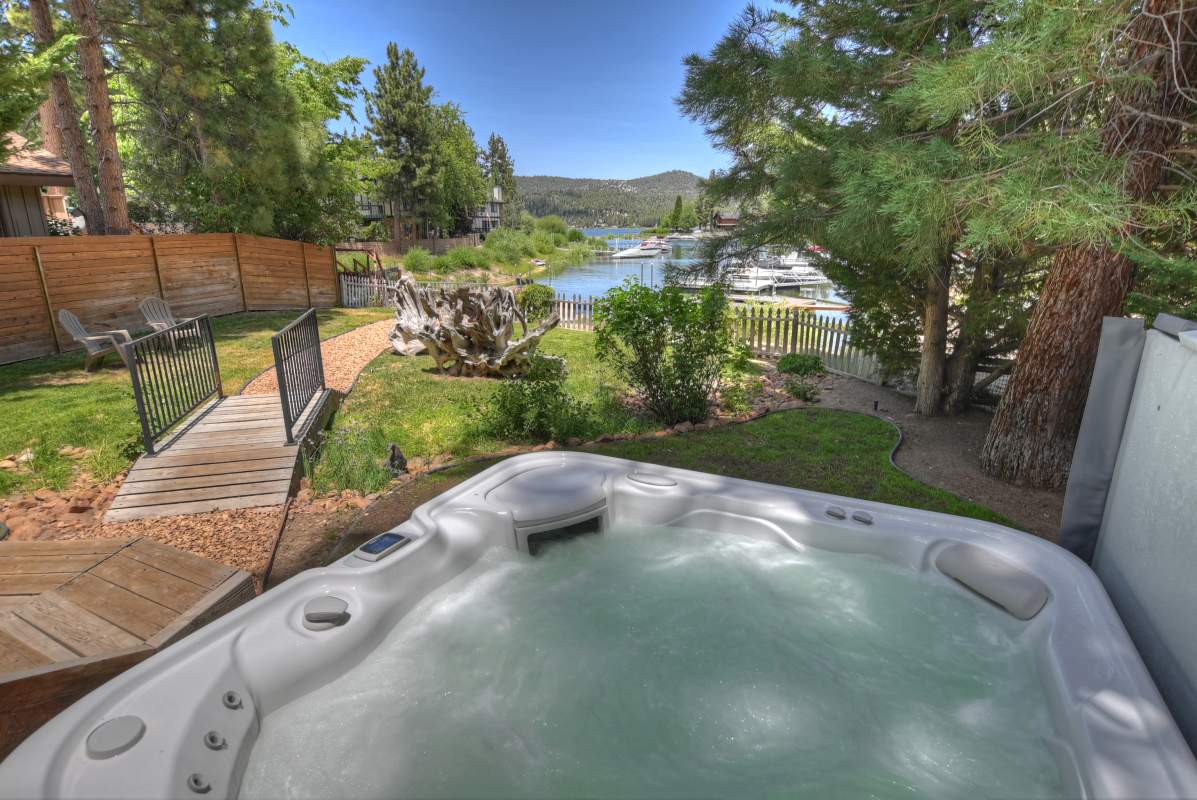 39832 Lakeview Dr 39832 Lakeview Dr