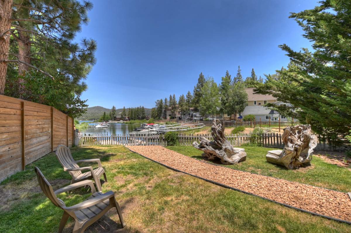 39832 Lakeview Dr 39832 Lakeview Dr