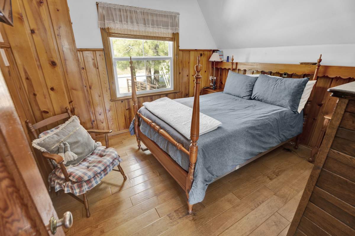 39609 Lake Dr 39609 Lake Dr