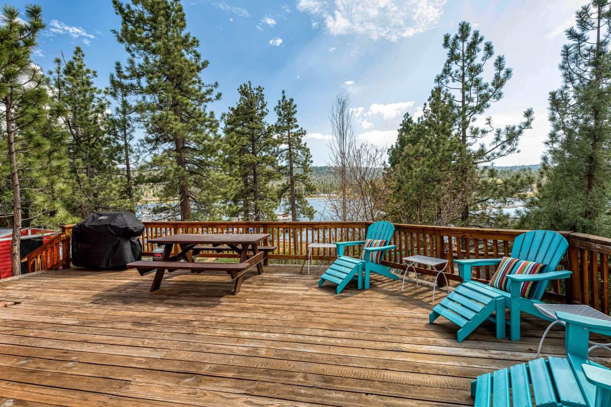 39609 Lake Dr 39609 Lake Dr