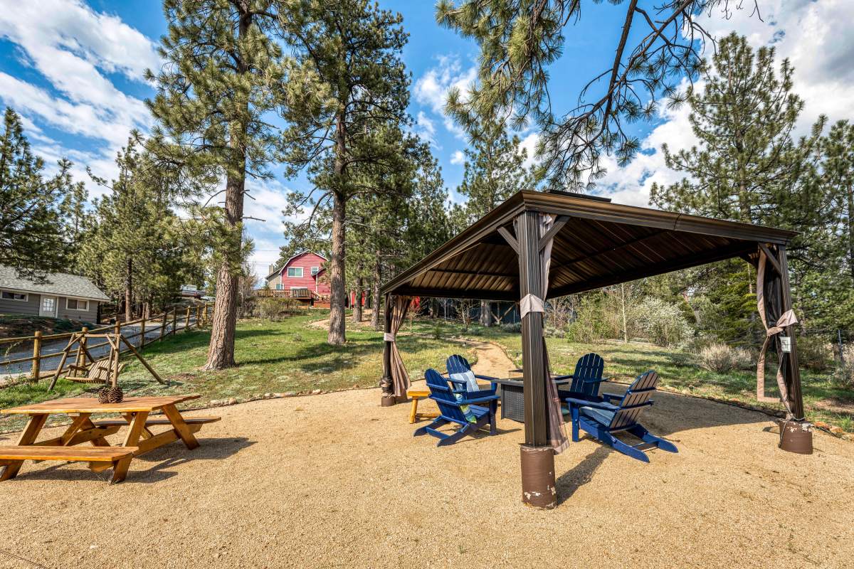 39609 Lake Dr 39609 Lake Dr