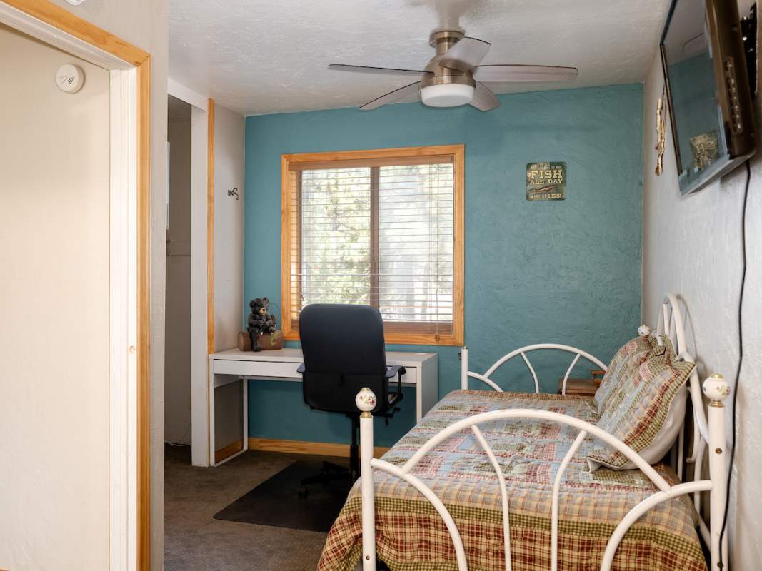 105 Greenspot Blvd 105 Greenspot Blvd