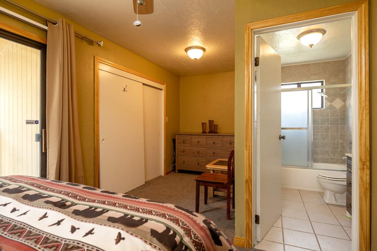 105 Greenspot Blvd 105 Greenspot Blvd