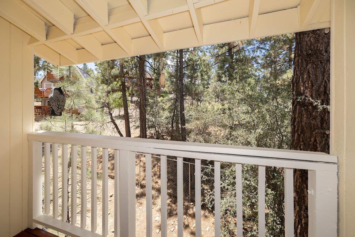 105 Greenspot Blvd 105 Greenspot Blvd