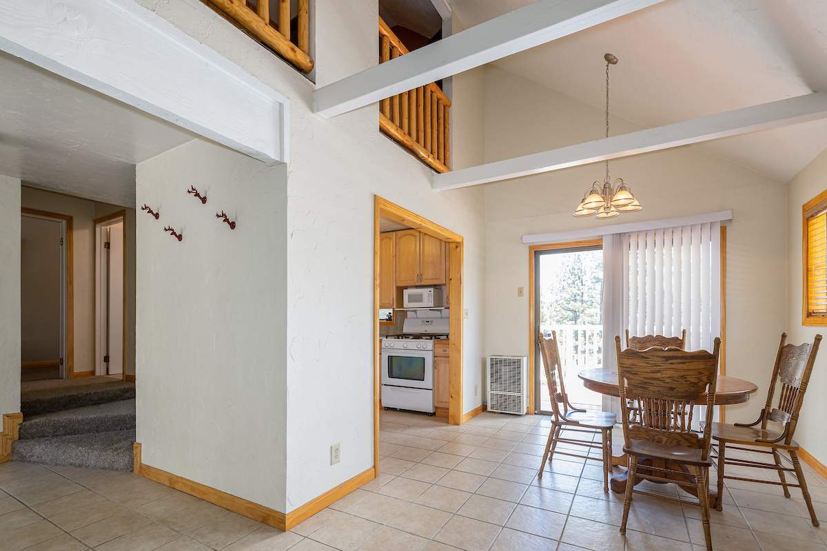 105 Greenspot Blvd 105 Greenspot Blvd