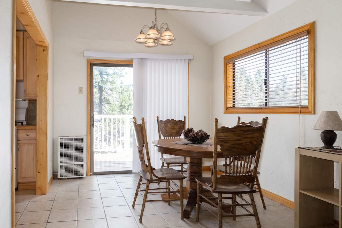 105 Greenspot Blvd 105 Greenspot Blvd