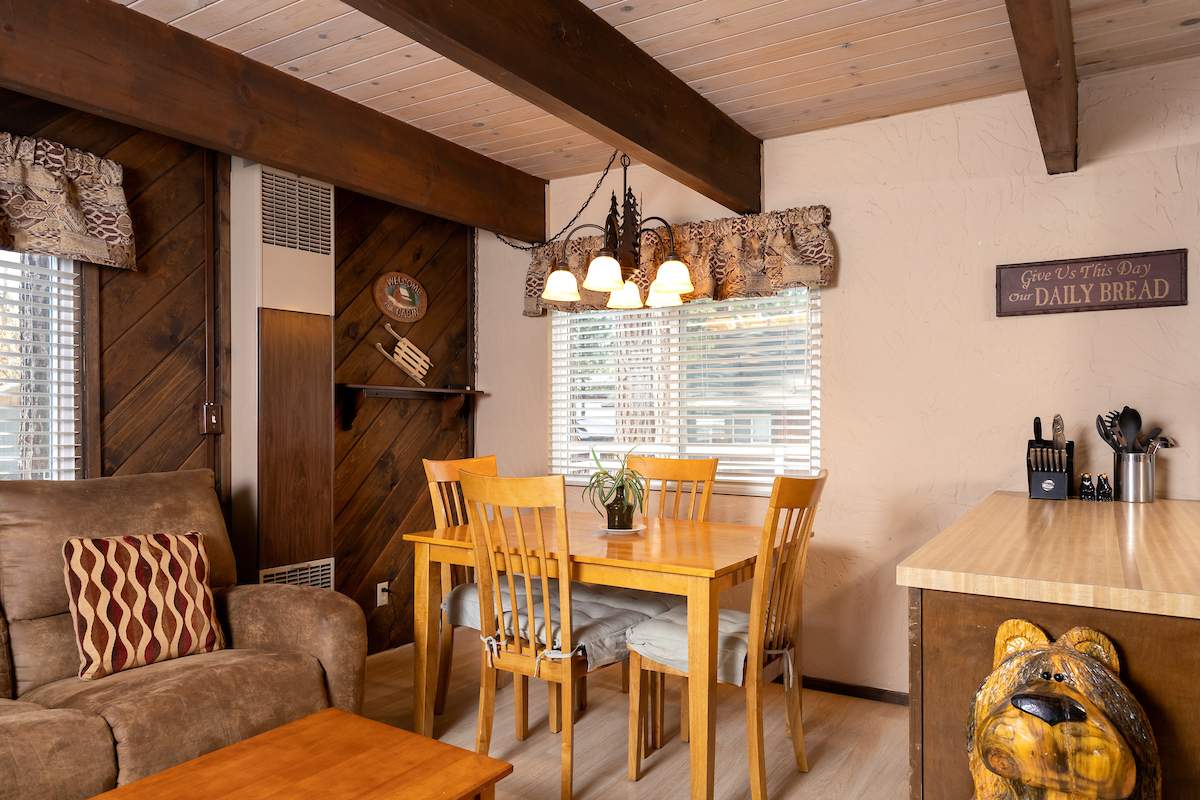 168 Teakwood Dr 168 Teakwood Dr