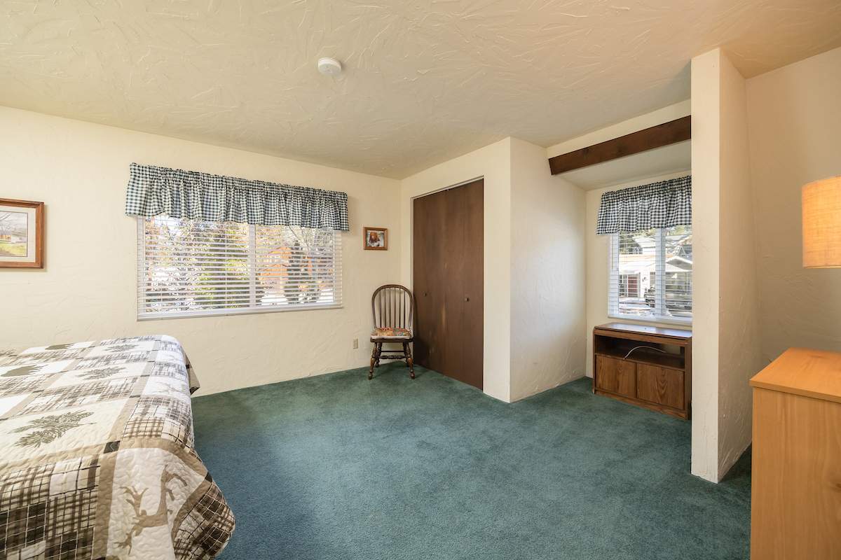 168-Teakwood-26 168-Teakwood-26