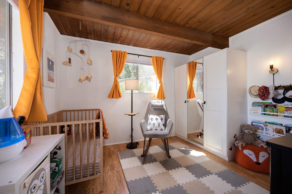 355 Mullins Dr 355 Mullins Dr