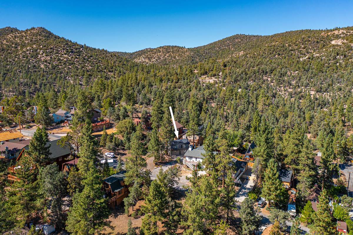 355 Mullins Dr 355 Mullins Dr