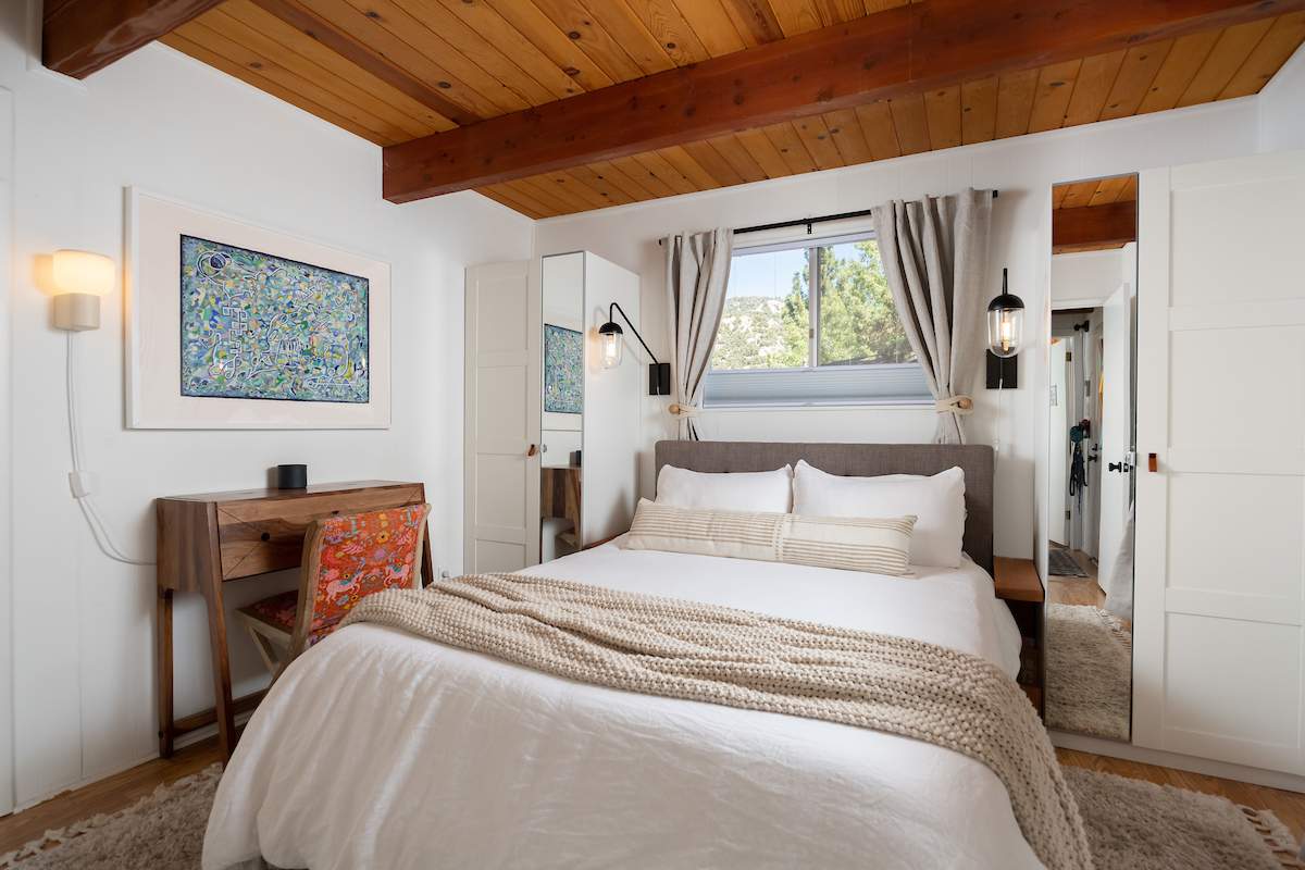 355 Mullins Dr 355 Mullins Dr