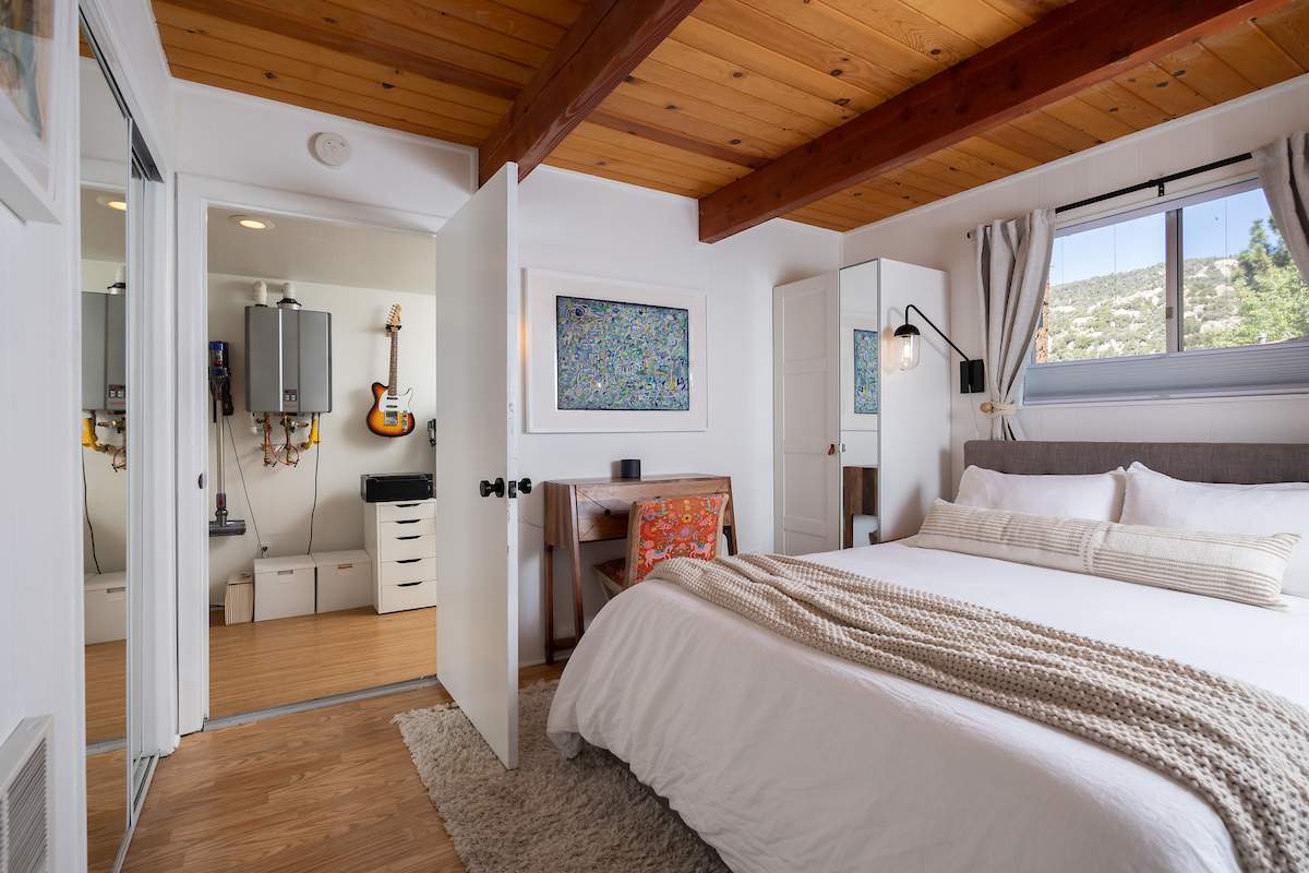 355 Mullins Dr 355 Mullins Dr