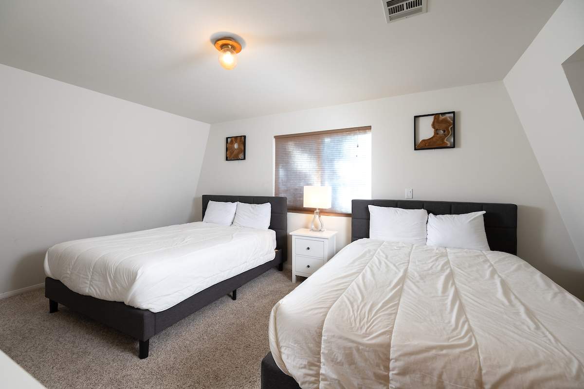 564 Cedar Ln 564 Cedar Ln