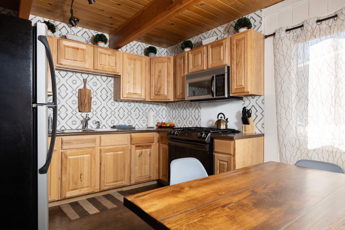 645 Villa Grove Ave 645 Villa Grove Ave