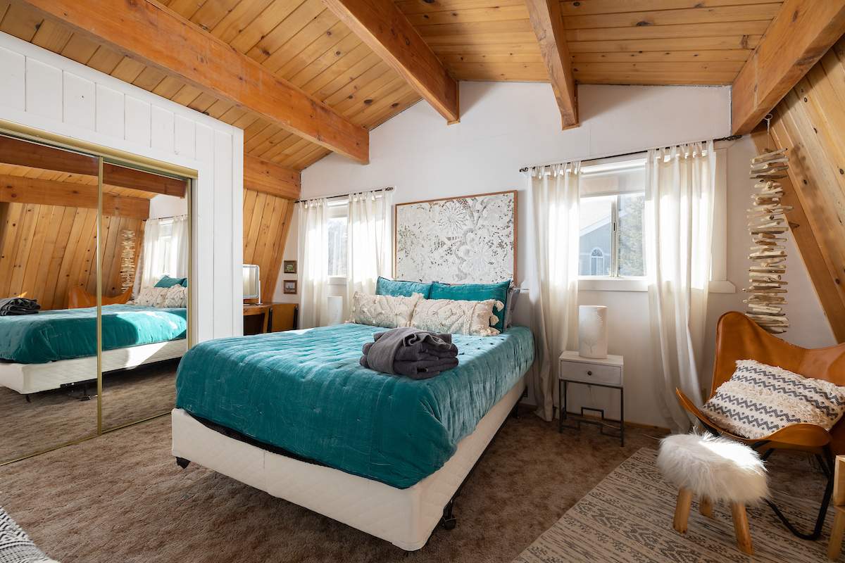 645 Villa Grove Ave 645 Villa Grove Ave