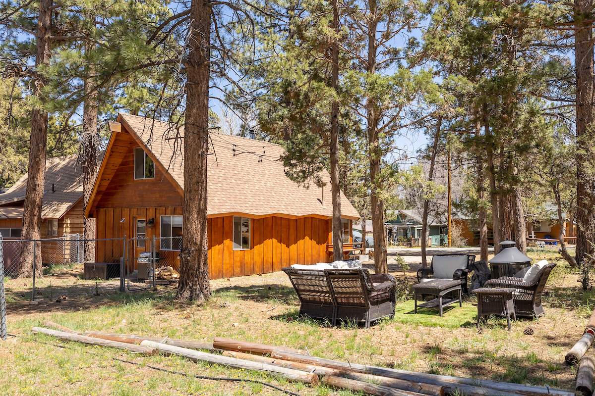 750 Los Angeles Ave 750 Los Angeles Ave