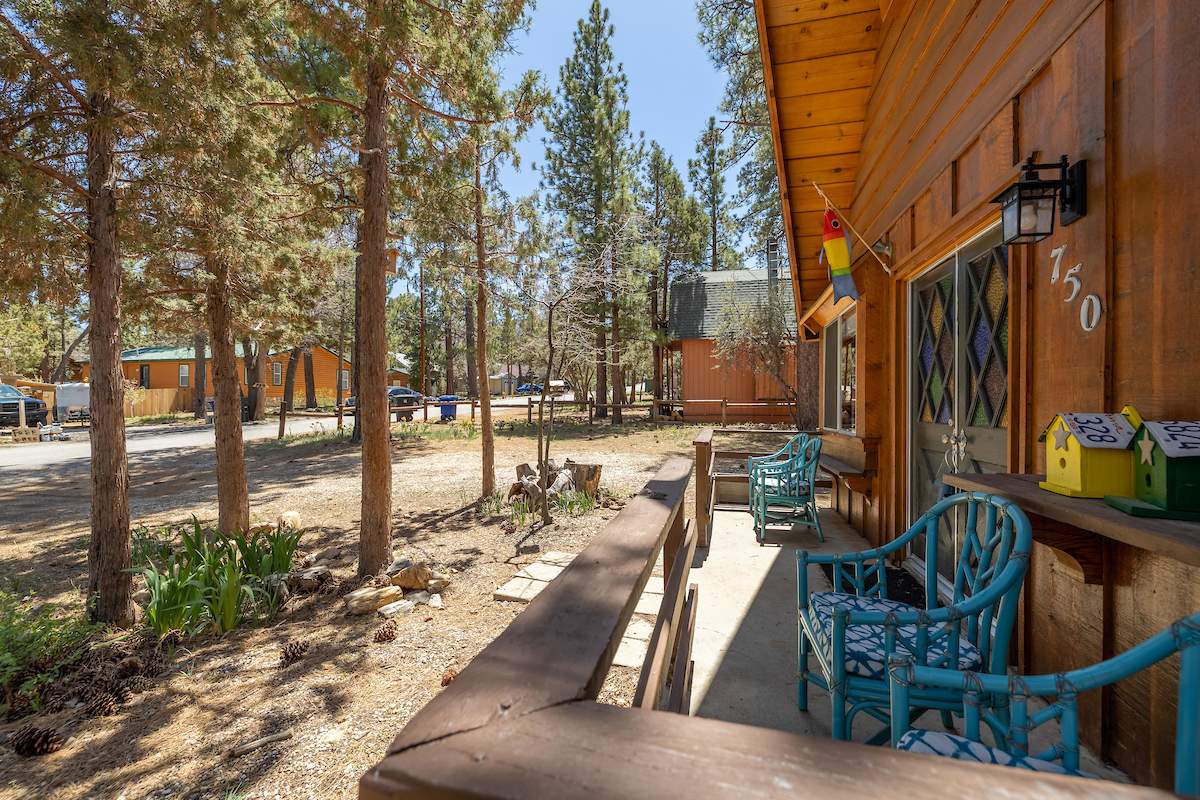 750 Los Angeles Ave 750 Los Angeles Ave