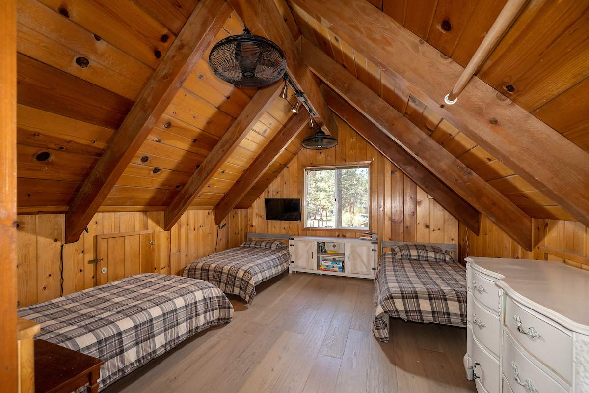 750 Los Angeles Ave 750 Los Angeles Ave