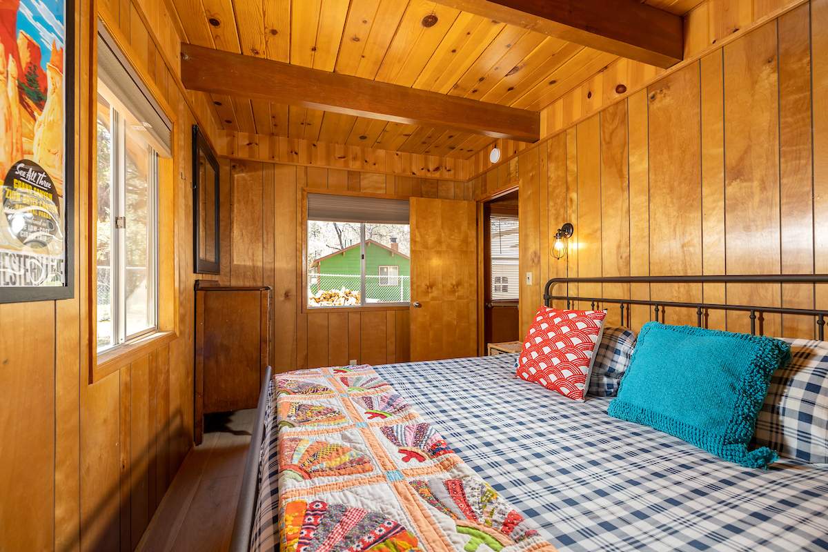 750 Los Angeles Ave 750 Los Angeles Ave