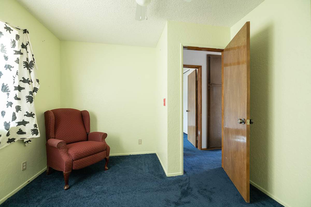 853 Leonard Ln 853 Leonard Ln