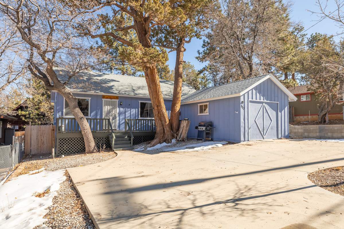 853 Leonard Ln 853 Leonard Ln