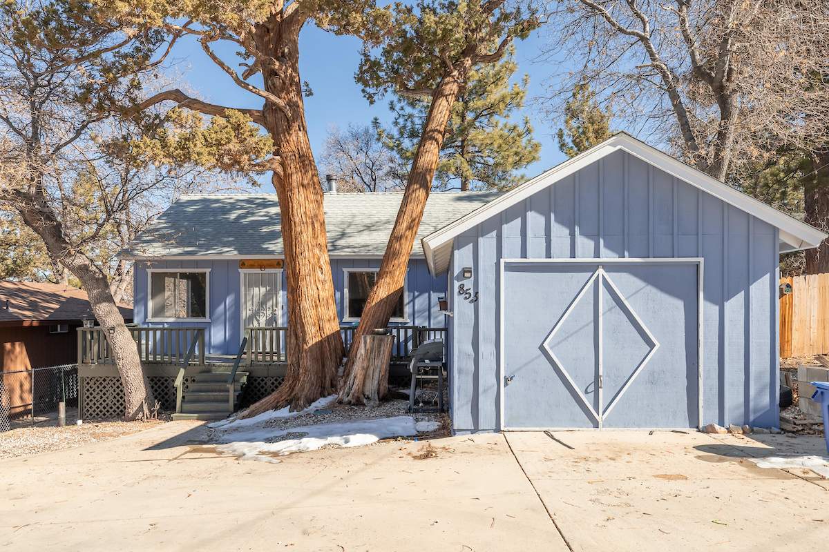 853 Leonard Ln 853 Leonard Ln