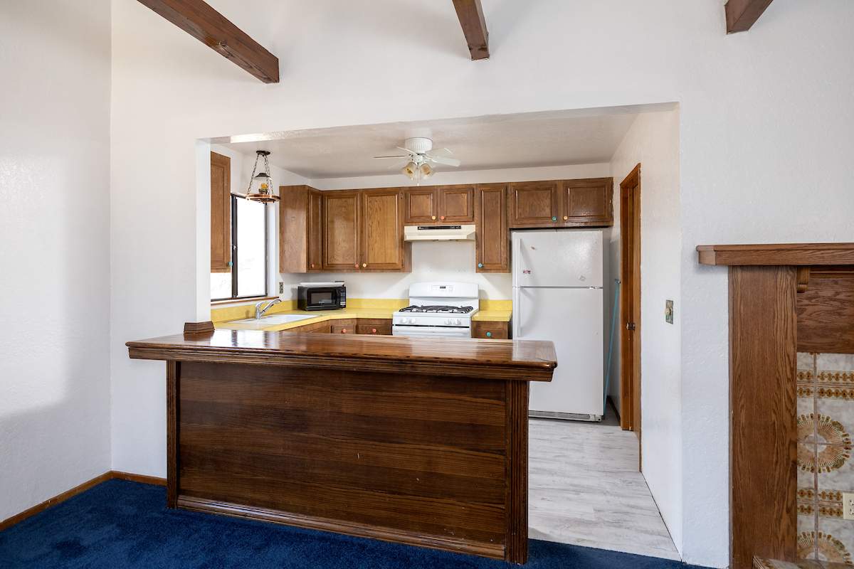 853 Leonard Ln 853 Leonard Ln