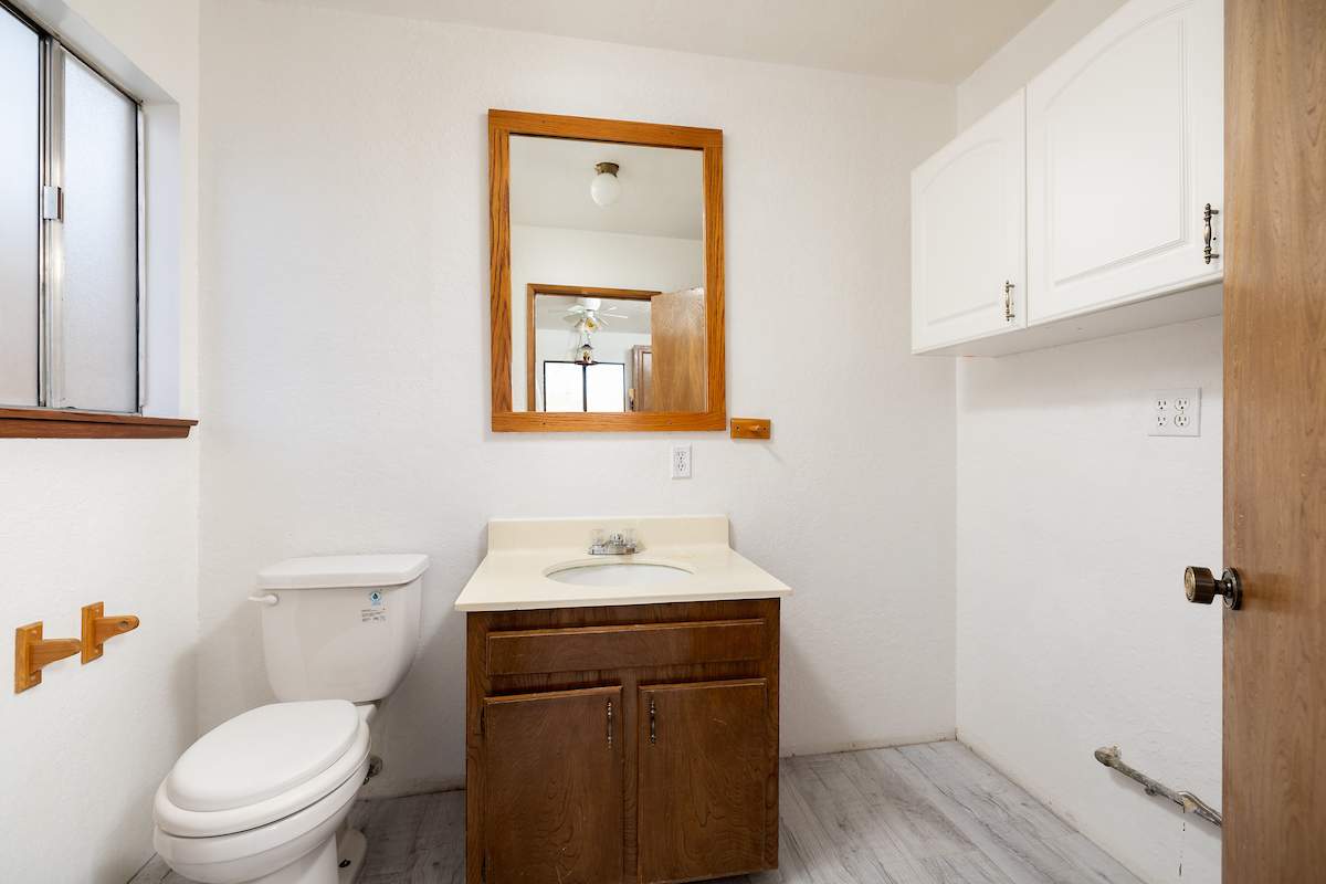 853 Leonard Ln 853 Leonard Ln