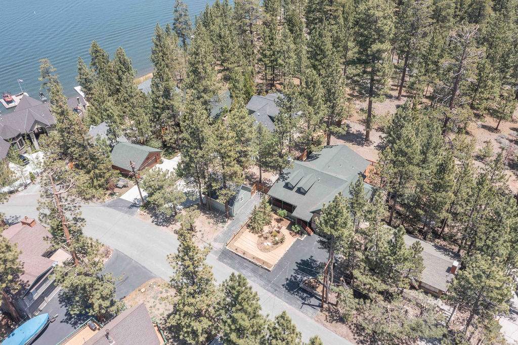 203 Knoll Rd 203 Knoll Rd