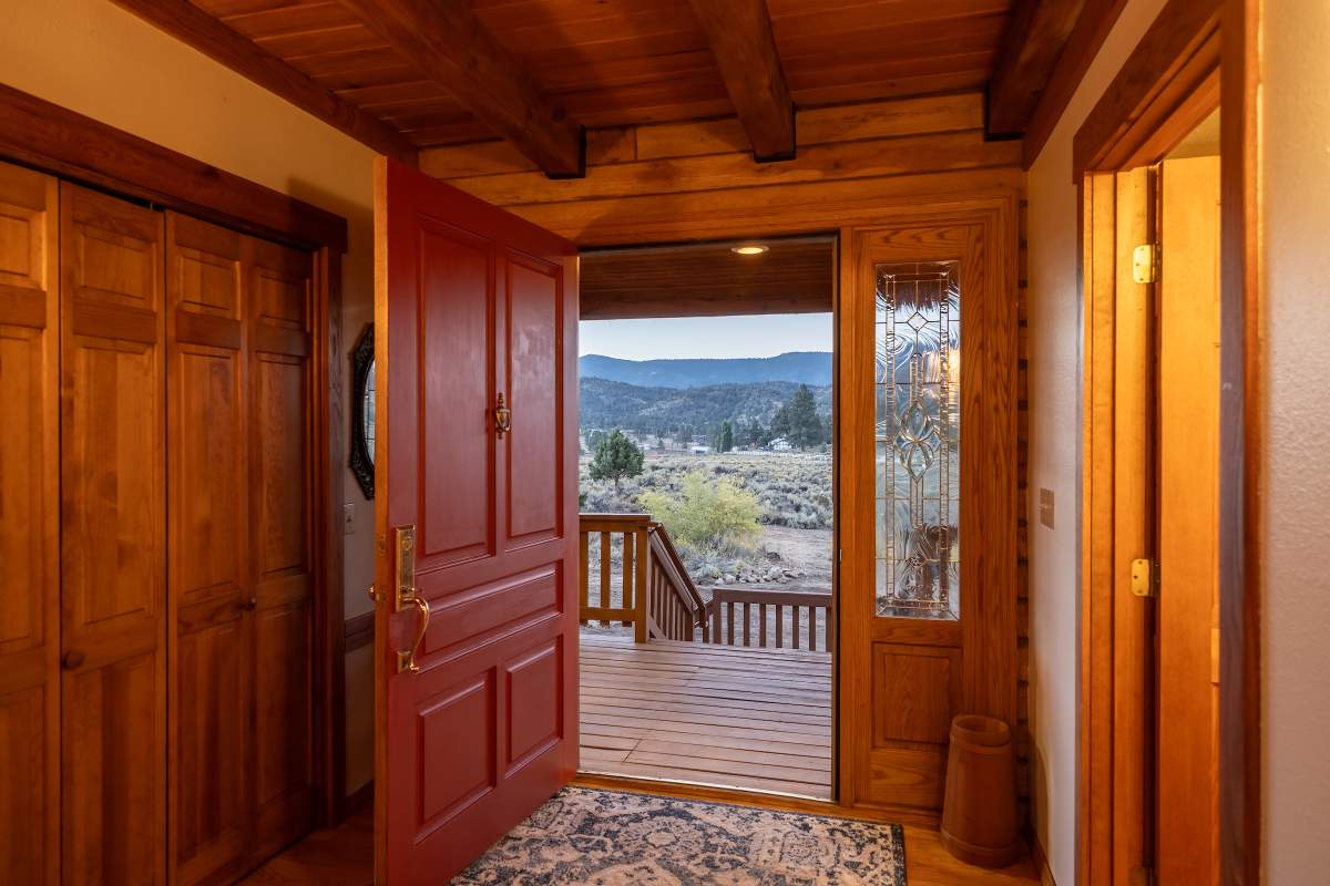 40020 Water Hole Ln 40020 Water Hole Ln