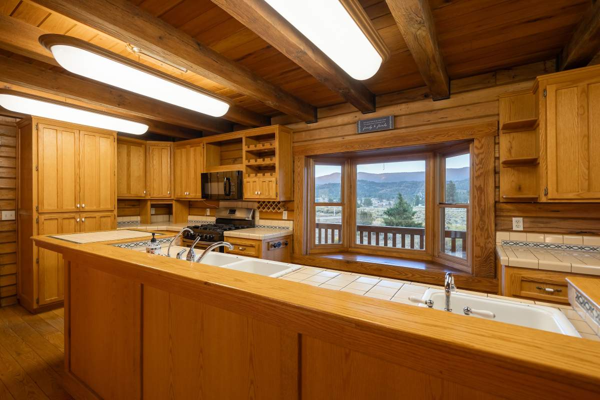 40020 Water Hole Ln 40020 Water Hole Ln