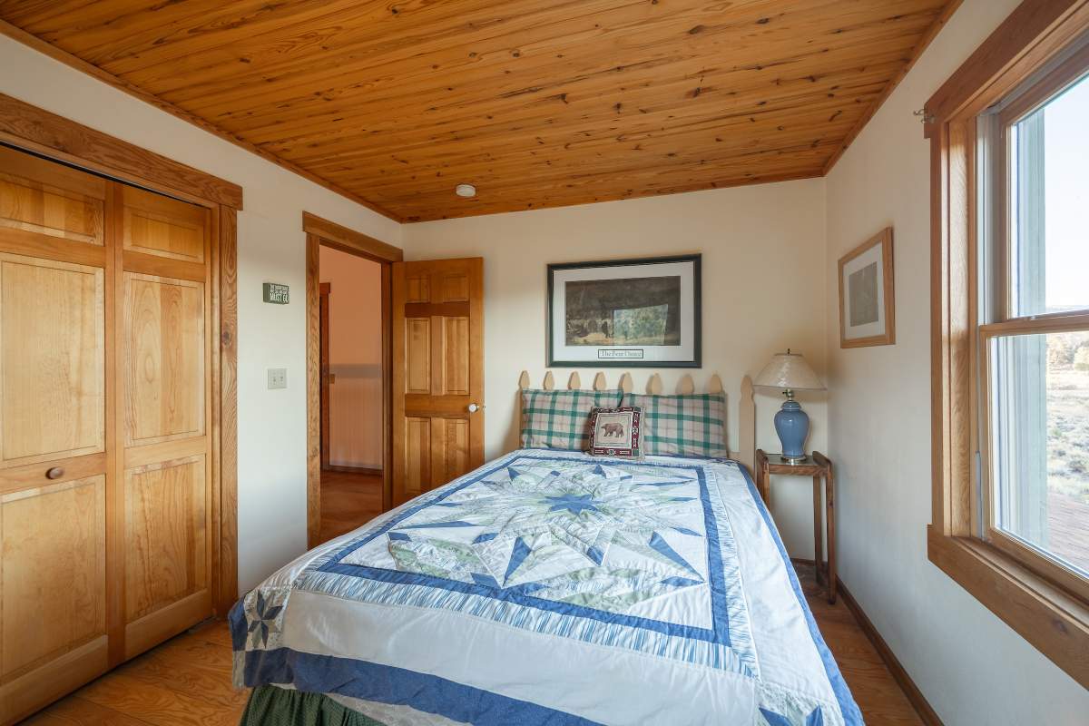 40020 Water Hole Ln 40020 Water Hole Ln