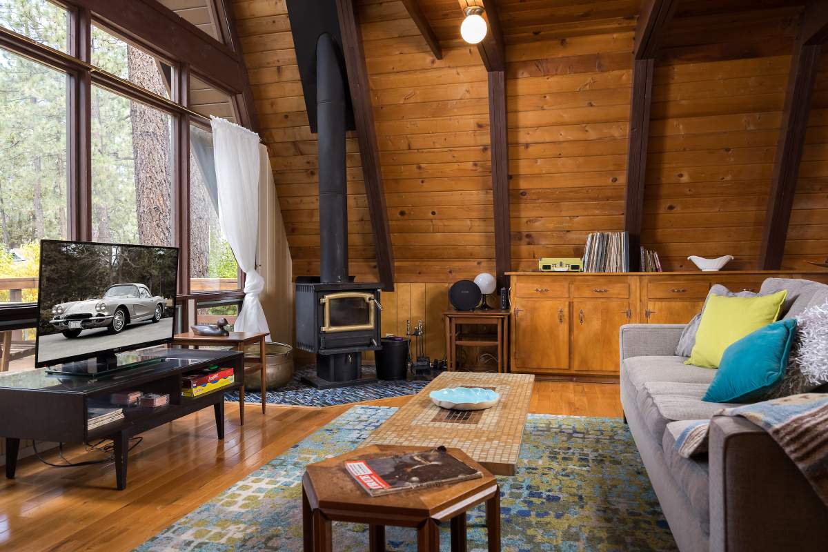 409 W Aeroplane Blvd 409 W Aeroplane Blvd