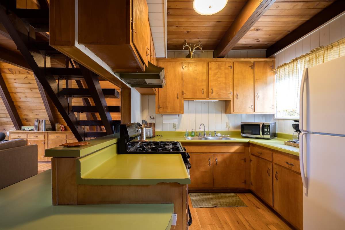 409 W Aeroplane Blvd 409 W Aeroplane Blvd