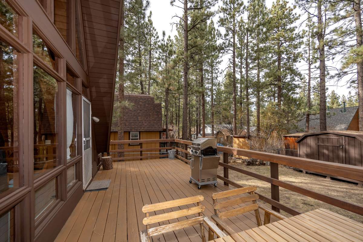 409 W Aeroplane Blvd 409 W Aeroplane Blvd