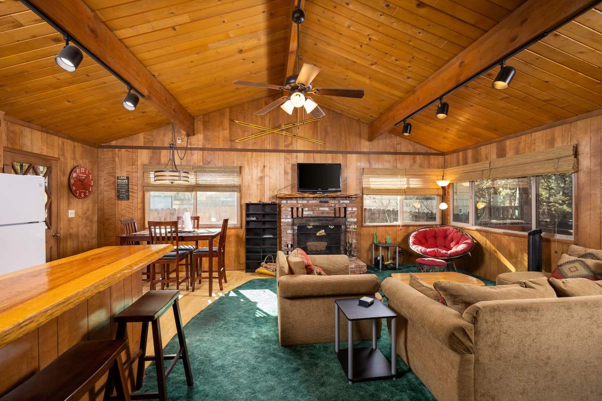 413 Quail Dr 413 Quail Dr