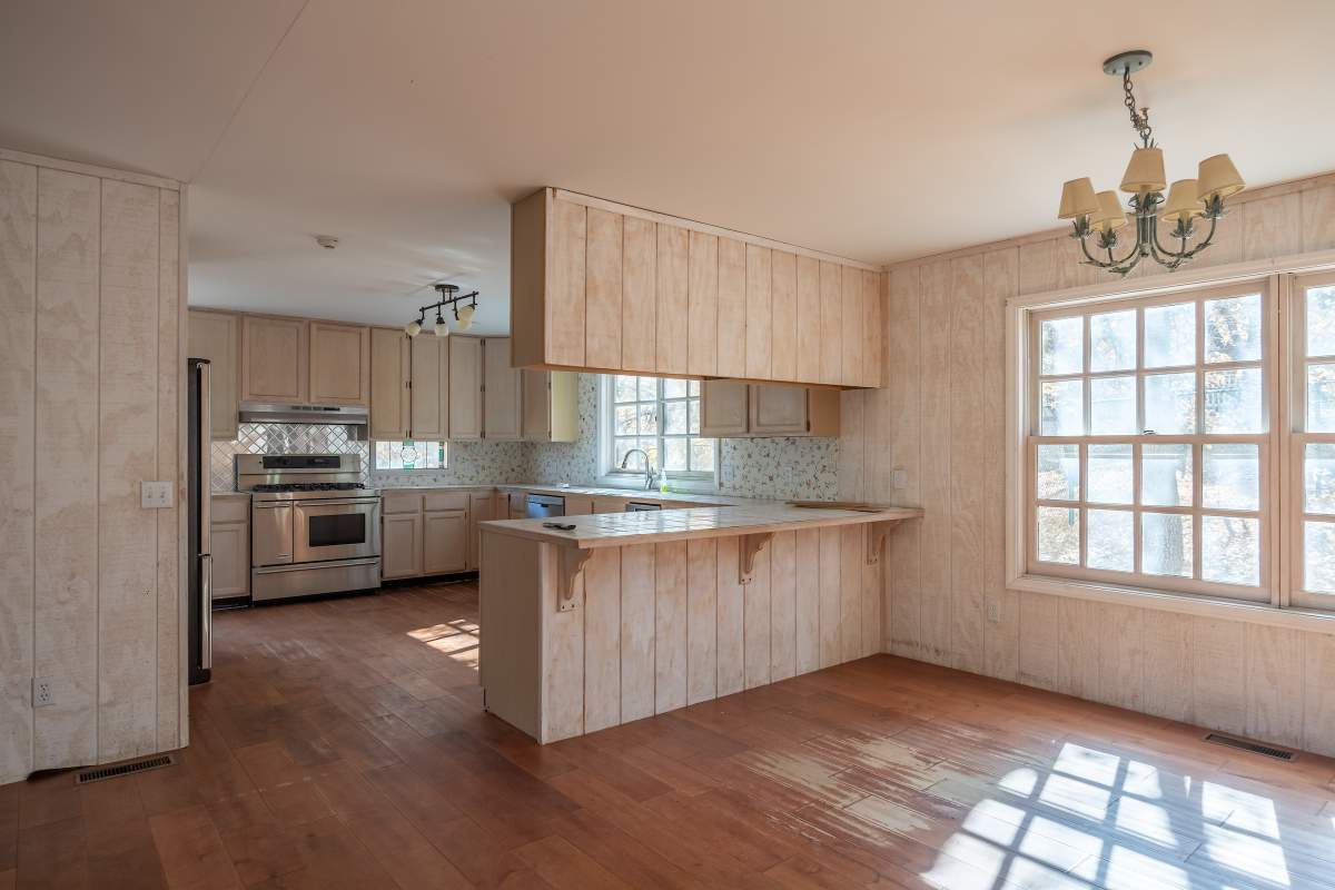 815 Needle Ln 815 Needle Ln