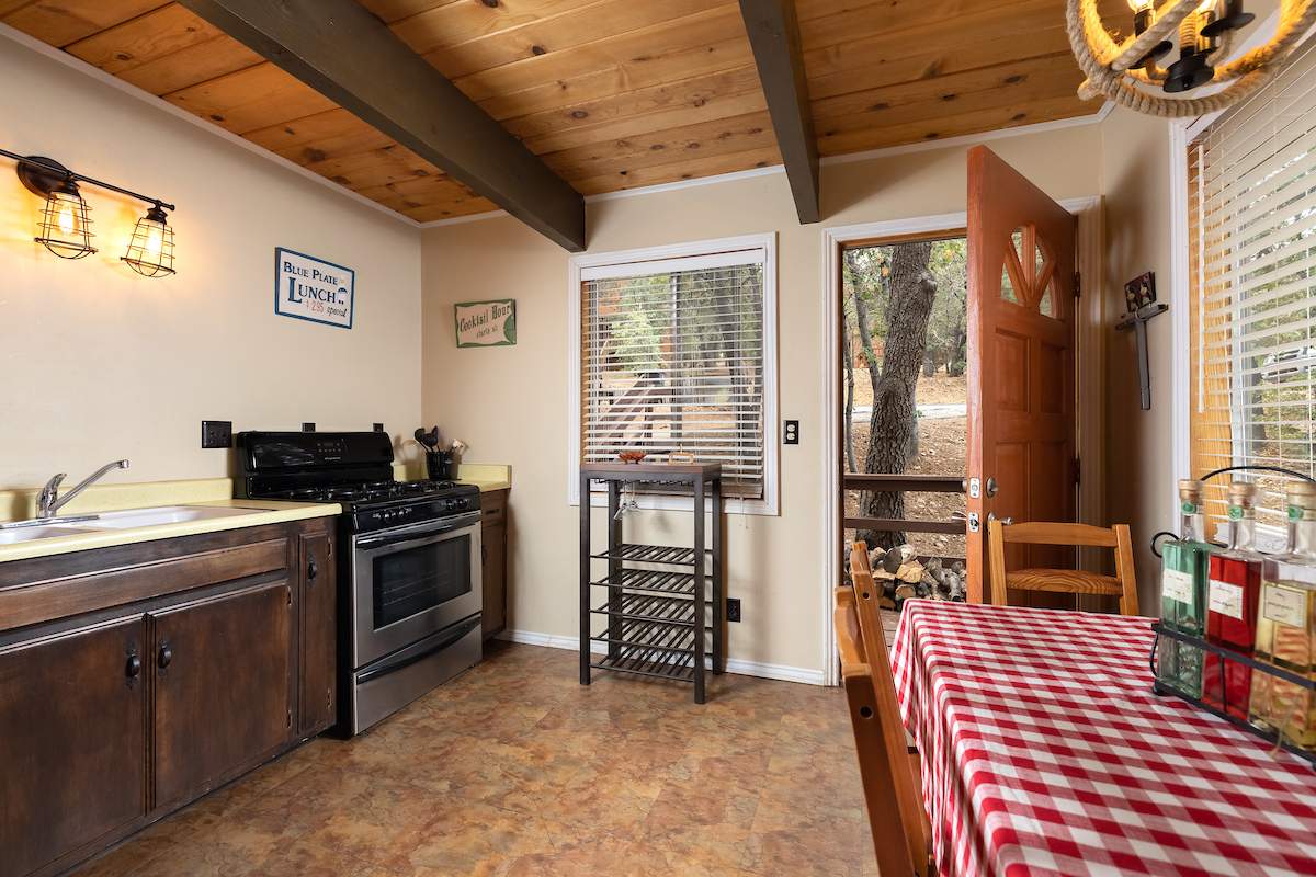 1510 Tuolumne Rd 1510 Tuolumne Rd