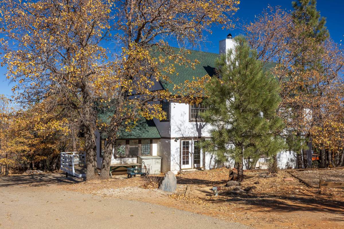 815 Needle Ln 815 Needle Ln