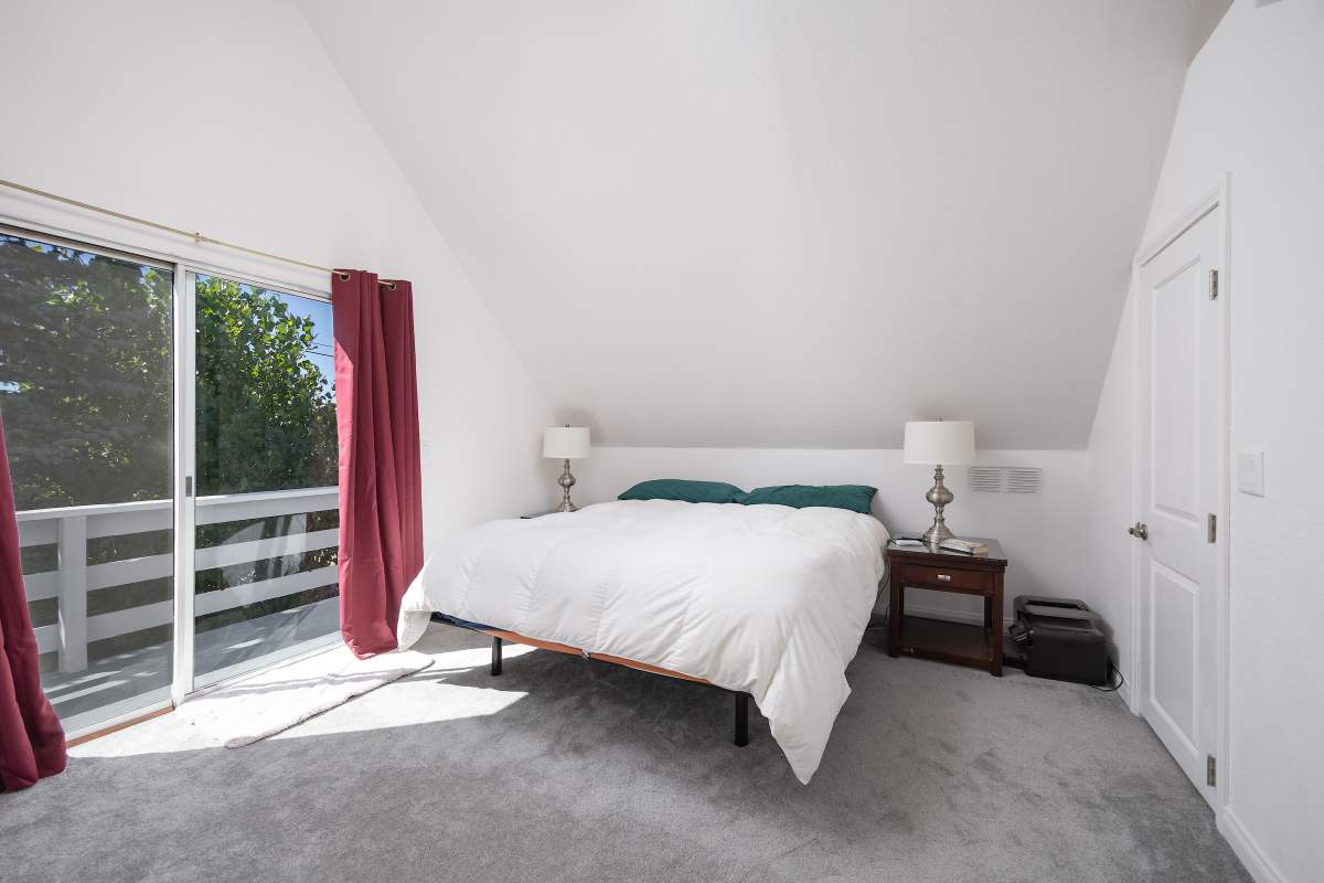 862 Spruce Ln 862 Spruce Ln