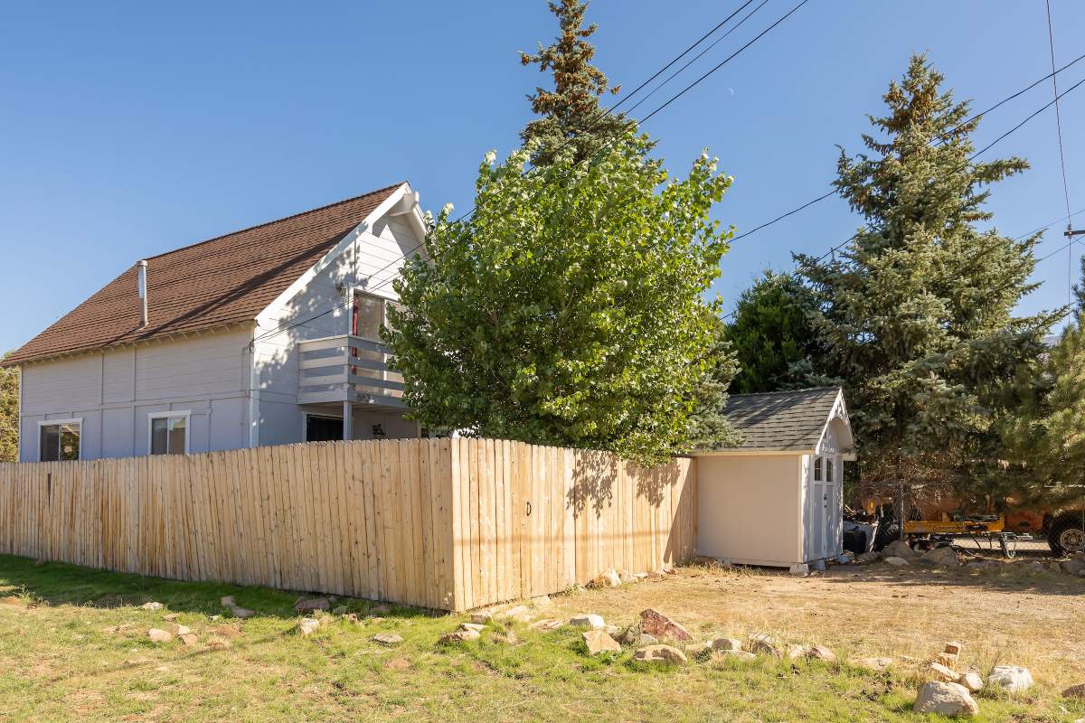 862 Spruce Ln 862 Spruce Ln