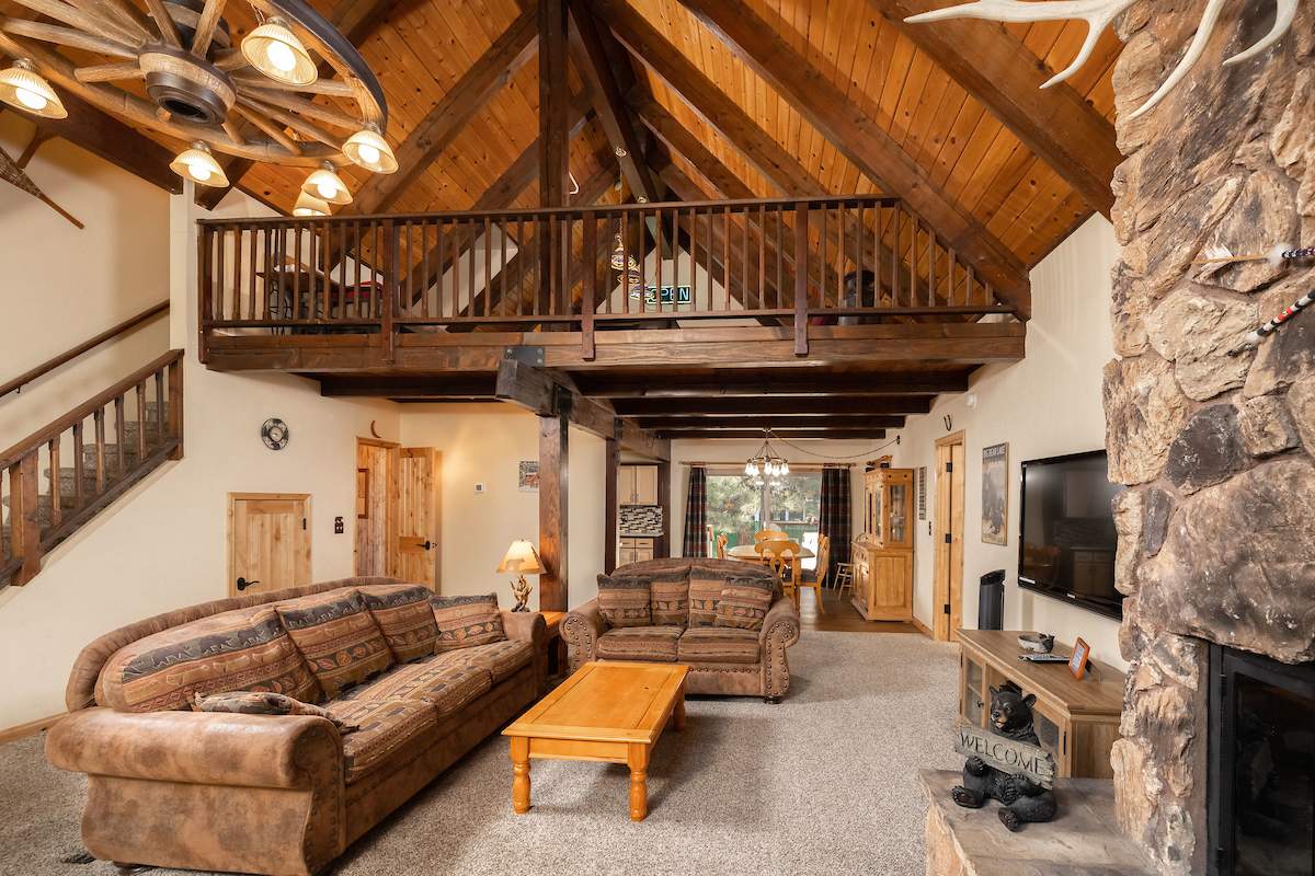 39212 Starview Ln 39212 Starview Ln