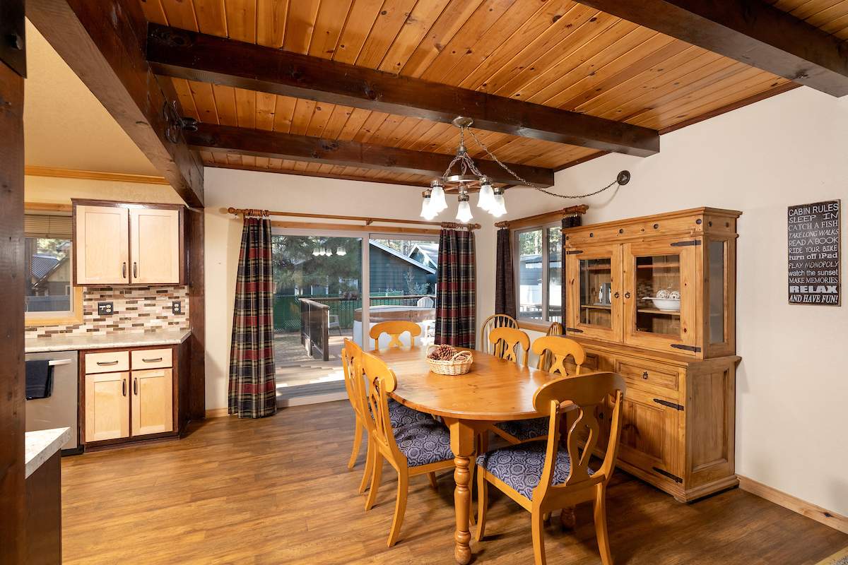 39212 Starview Ln 39212 Starview Ln