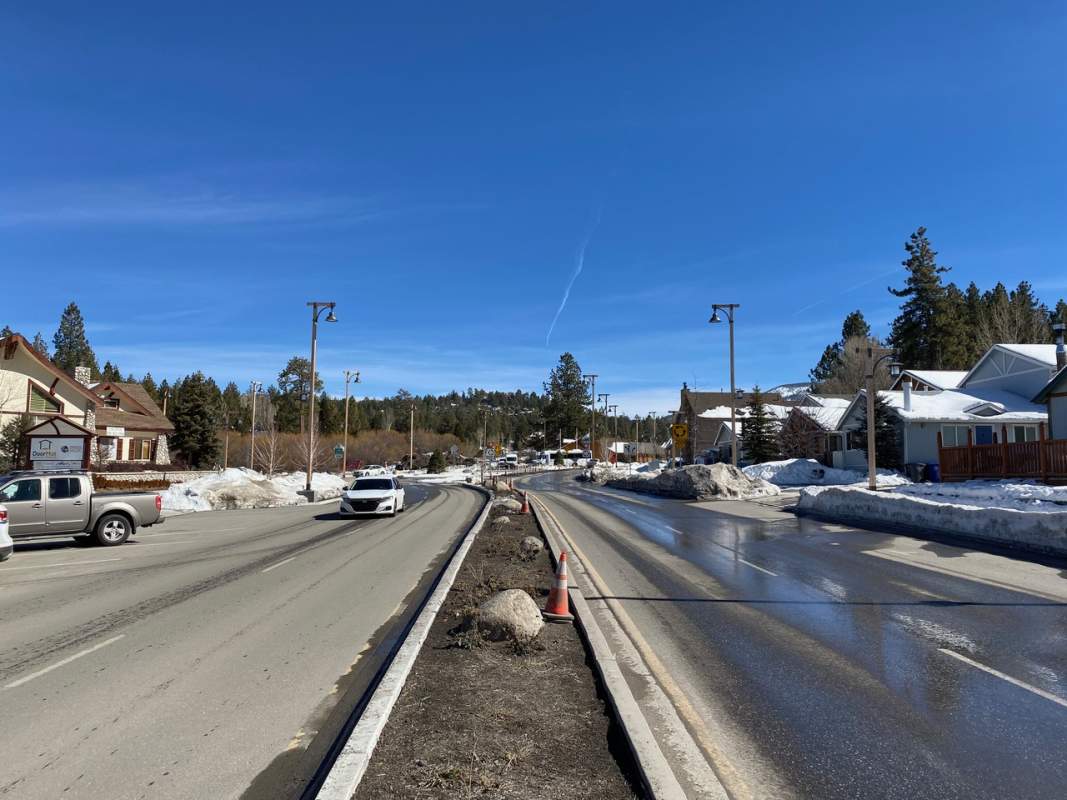 42689 Moonridge Rd 42689 Moonridge Rd